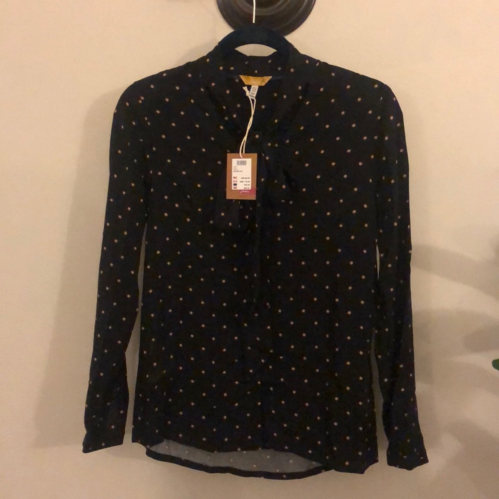 Long sleeve black front tie shirt